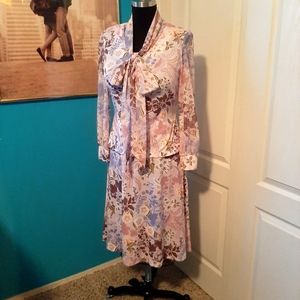 EUC Vintage "Walden Classic" 100% poly professional two piece: size 10